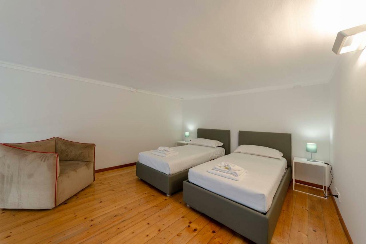 Joivy Elegant Flat For 7, In The Heart Of Genoa Apartment Exterior photo