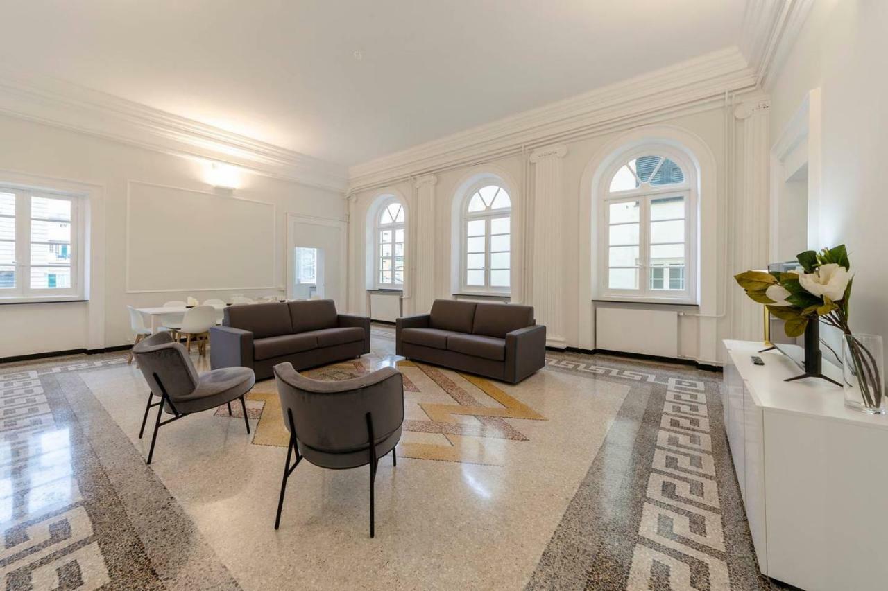 Joivy Elegant Flat For 7, In The Heart Of Genoa Apartment Exterior photo